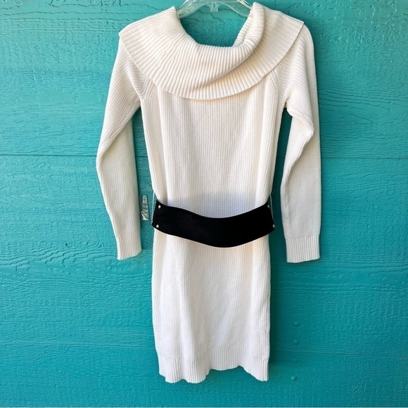 CLEARANCE BAR III IVORY BELTED SWEATER DRESS SIZE SMALL NWT - Picture 8 of 8